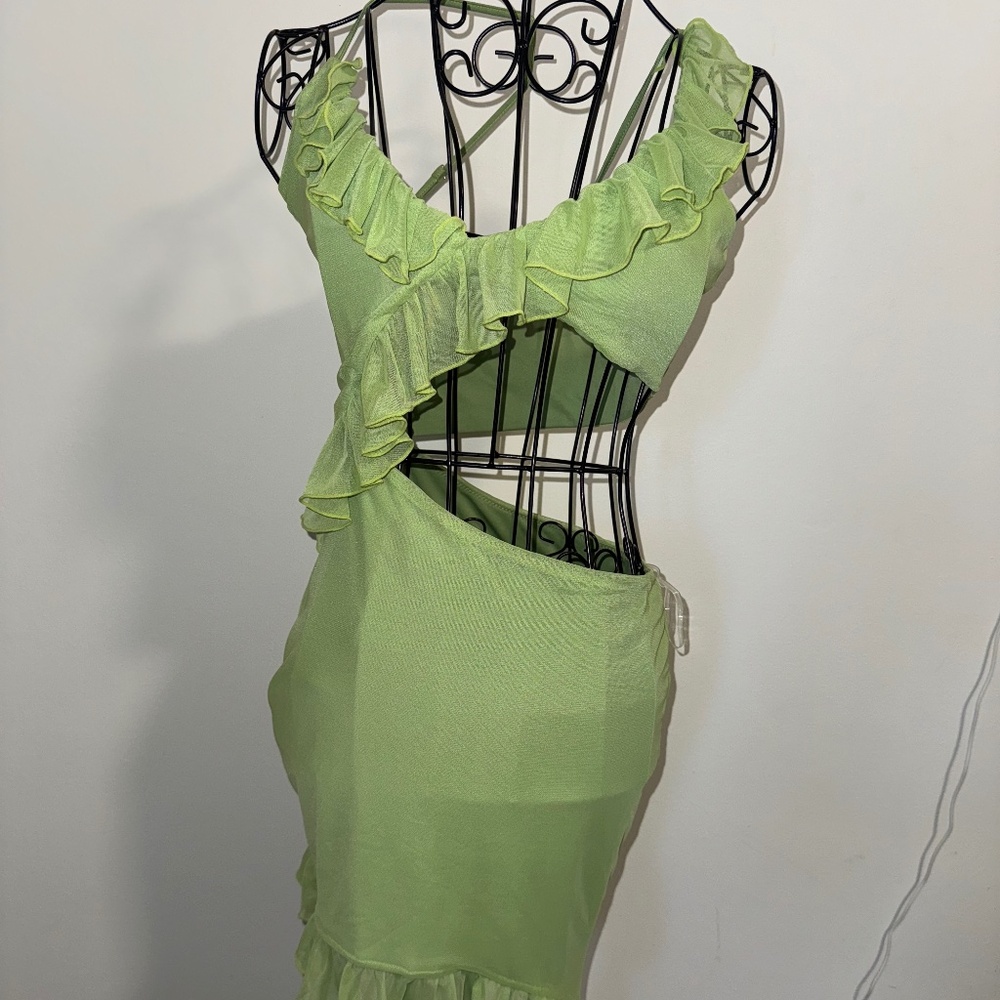 Oh Polly Ivelisse Ruffle Trim Asymmetric Dress in Green